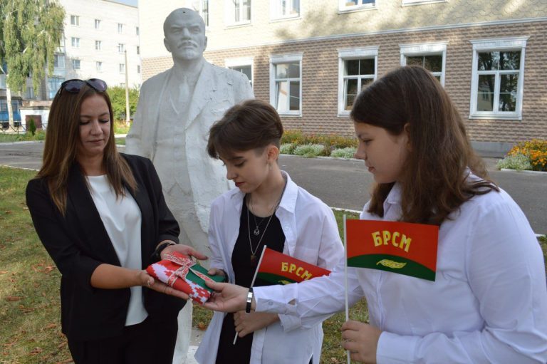 «Челлендж рукопожатий»