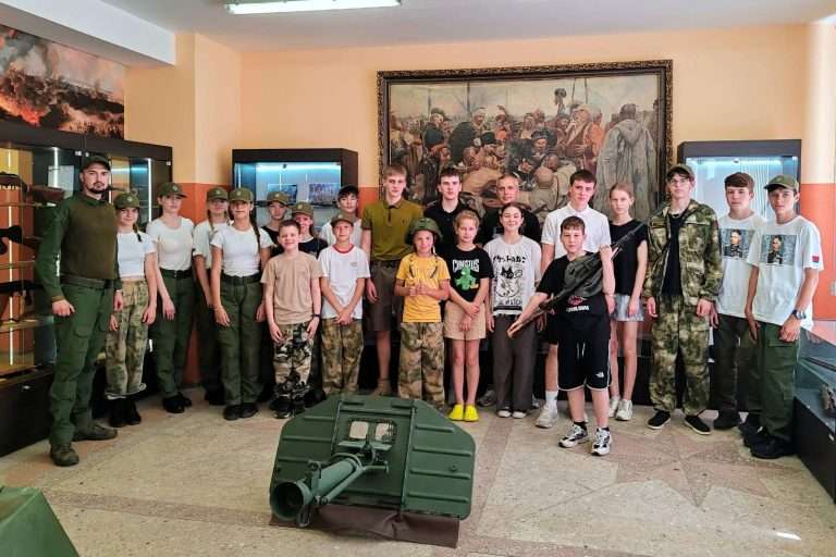 Экскурсия в воинскую часть 11724