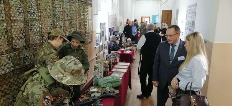 В центре внимания военно-патриотическое направление – в нашей школе прошёл семинар руководителей по ВПВ