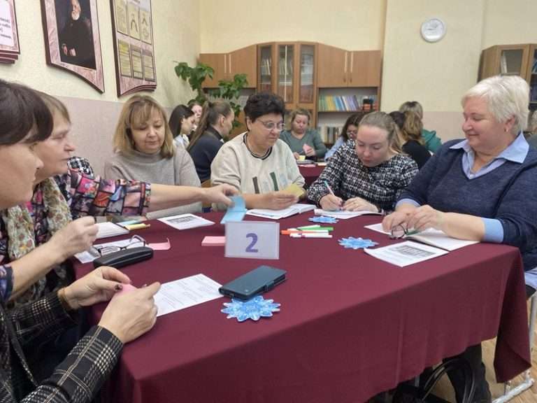 В Жлобине прошёл семинар-практикум для учителей начальных классов района