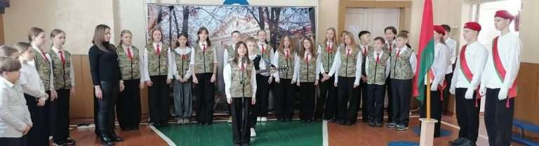 Сегодня в школе прошла торжественная линейка в честь 37-годовщины вывода войск из Афганистана.